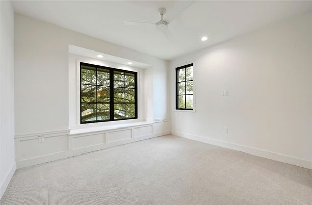 Empty room, Interior, Recessed Lighting