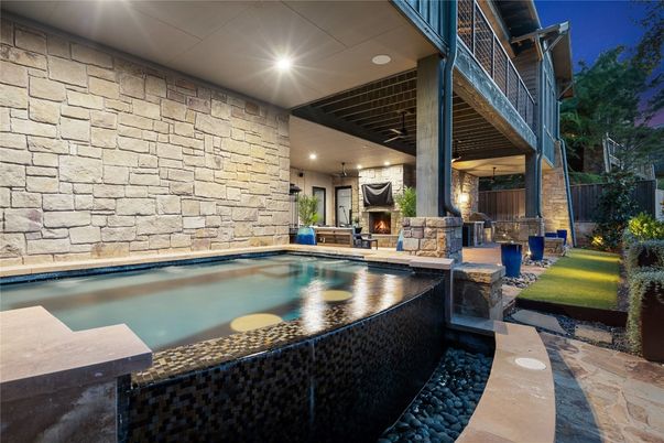 Exterior, Fireplace, Pool