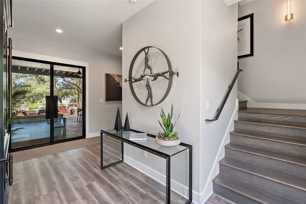 Interior, Recessed Lighting, Wood Texture Flooring