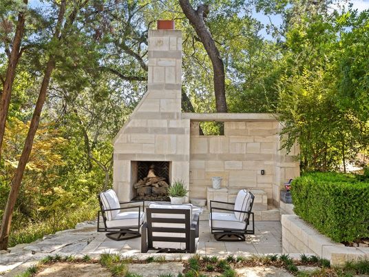 Exterior, Fireplace