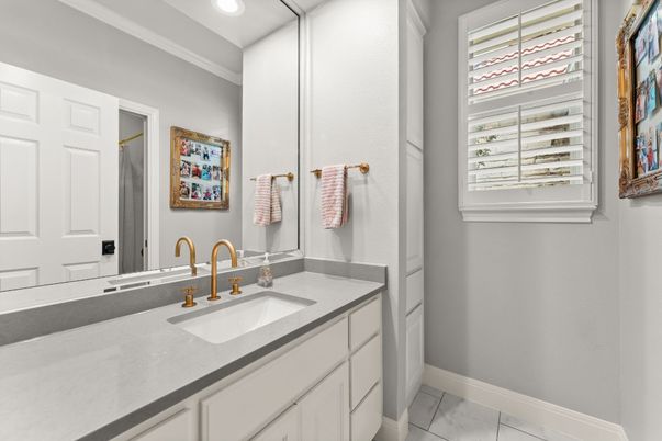 Bathroom, Interior, Recessed Lighting