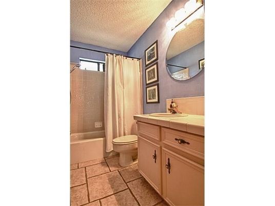 Bathroom, Interior, Tile Countertops