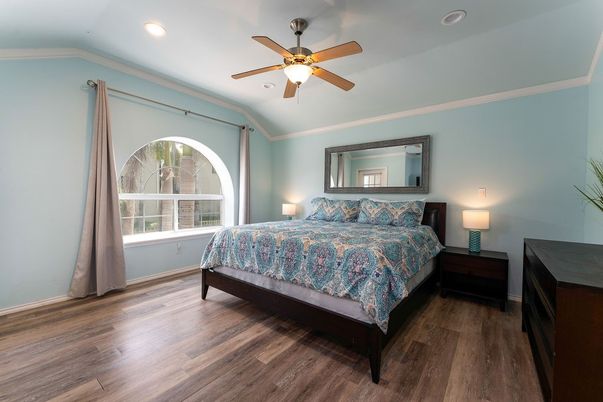 Bedroom, Interior, Recessed Lighting, Wood Texture Flooring