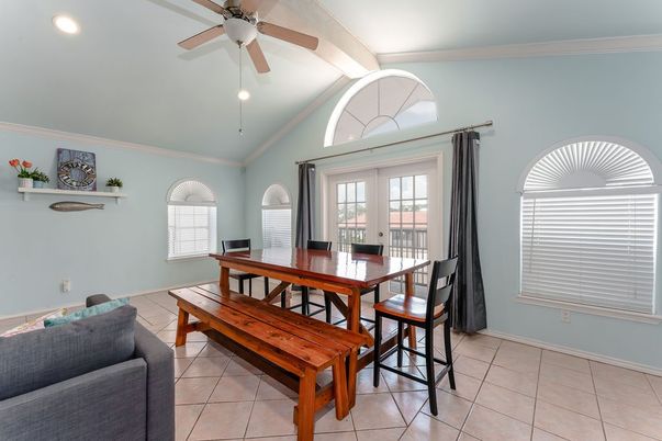Dining room, Interior, Recessed Lighting