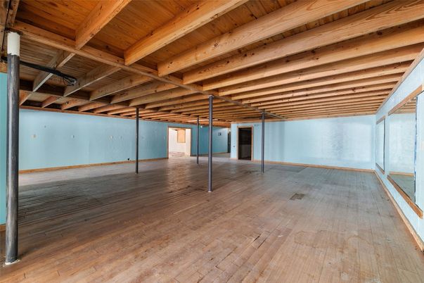 Empty room, Interior, Wooden Beams, Wooden Ceilings, Wood Texture Flooring