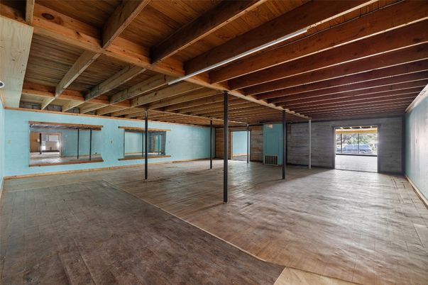 Empty room, Interior, Wooden Beams, Wooden Ceilings, Wood Texture Flooring