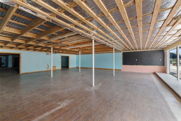 Empty room, Interior, Wooden Beams, Wood Texture Flooring