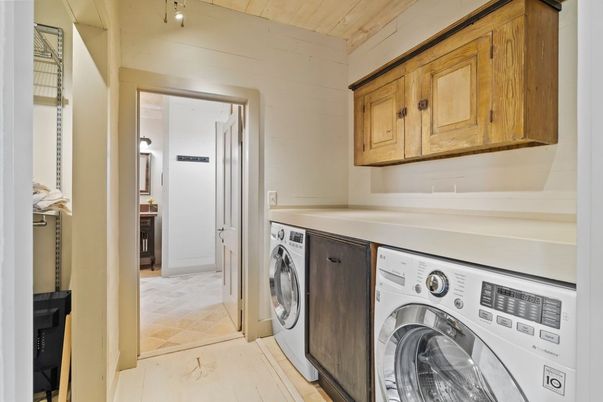 Interior, Washer, Wooden Ceilings