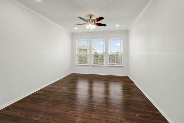 Empty room, Interior, Recessed Lighting, Wood Texture Flooring