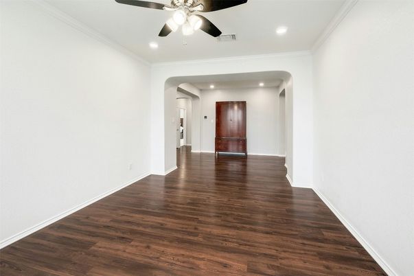 Empty room, Interior, Recessed Lighting, Wood Texture Flooring
