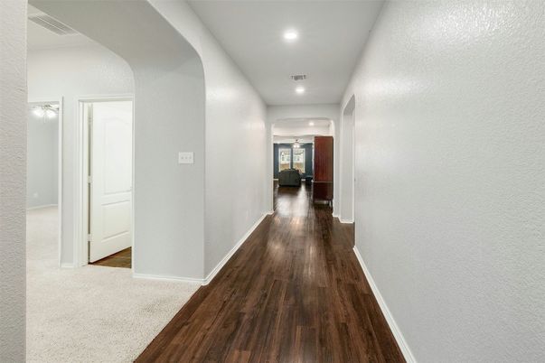 Interior, Recessed Lighting, Wood Texture Flooring