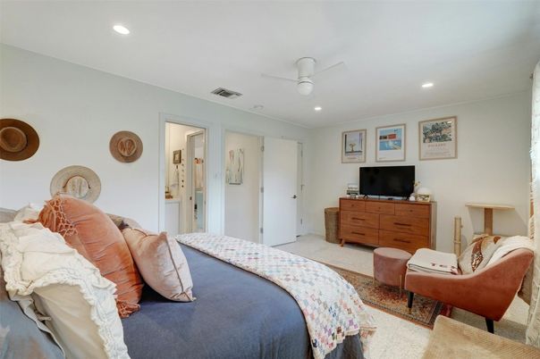 Bedroom, Interior, Recessed Lighting