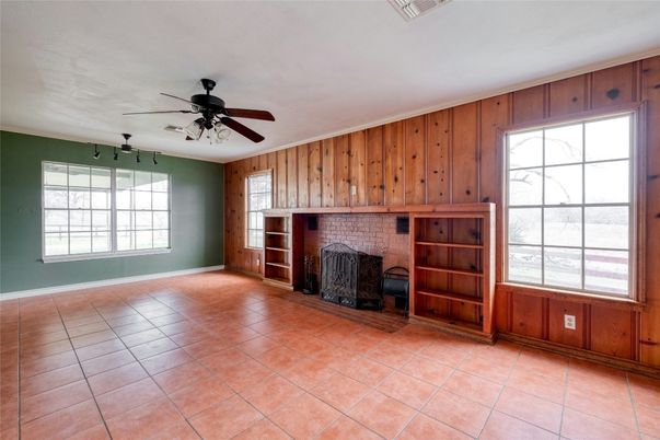 Empty room, Fireplace, Interior, Wooden Walls