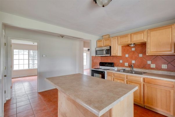 Interior, Kitchen, Stainless Steel Appliances