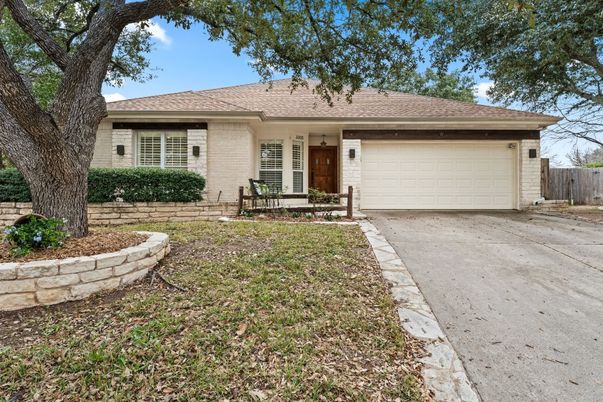 Attached, Exterior, Facade, Brick Facade, Ranch