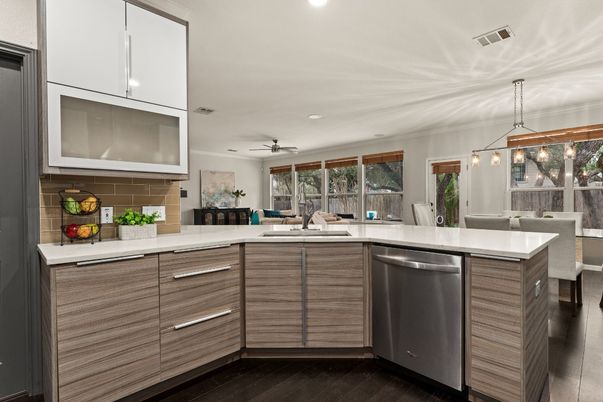 Dining room, Interior, Kitchen, Living room, Pendant Lights, Recessed Lighting, Wood Texture Flooring