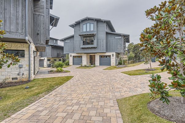 Attached, Exterior, Facade, Modern