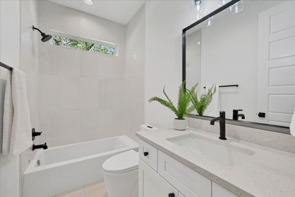 Bathroom, Interior, Recessed Lighting