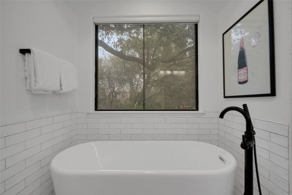 Bathroom, Free Standing Baths, Interior