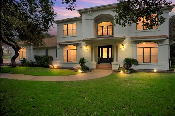 Exterior, Facade, Mediterranean