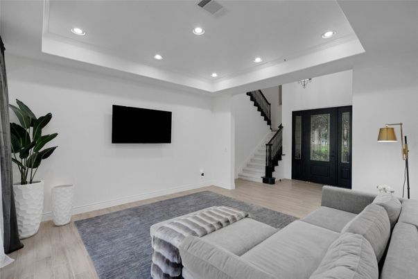 Interior, Living room, Recessed Lighting, Wood Texture Flooring