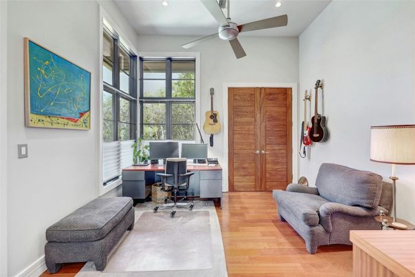 Home Office, Interior, Recessed Lighting, Wood Texture Flooring