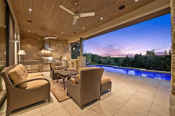 Exterior, Pool, Recessed Lighting