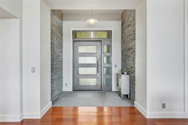 Interior, Pendant Lights, Wood Texture Flooring