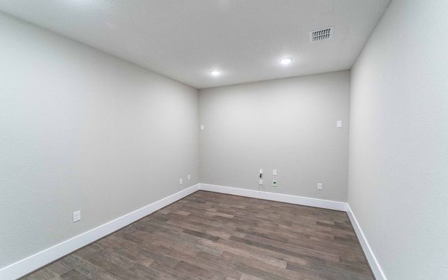 Empty room, Interior, Recessed Lighting, Wood Texture Flooring