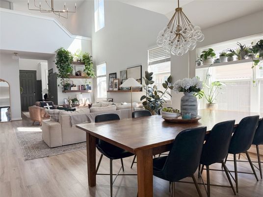 Chandelier, Dining room, Interior, Living room, Wood Texture Flooring