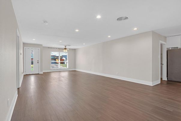 Empty room, Interior, Recessed Lighting, Wood Texture Flooring