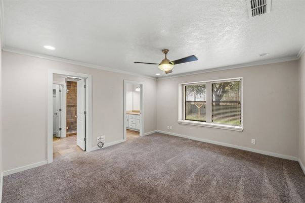 Bathroom, Empty room, Interior, Recessed Lighting