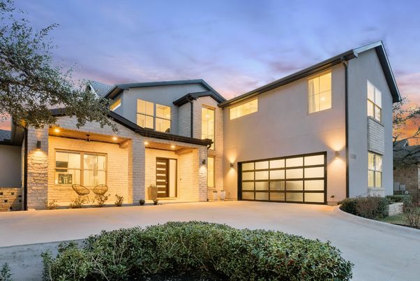 Attached, Exterior, Facade, Modern