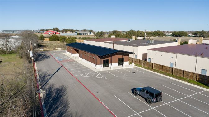 Exterior, Drone