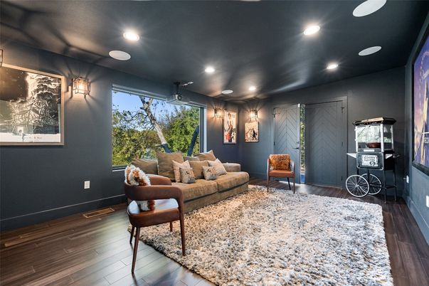 Interior, Living room, Recessed Lighting, Wood Texture Flooring