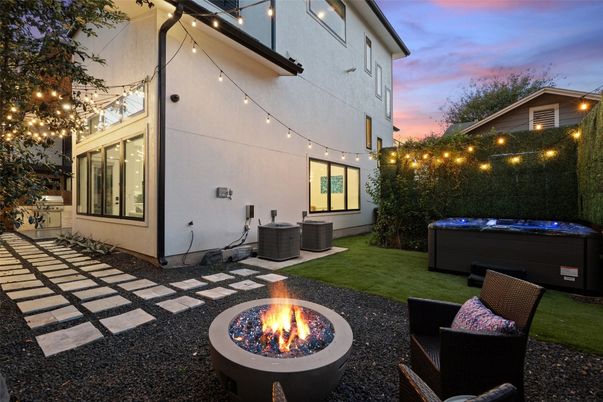 Backyard, Exterior, Hot Tub