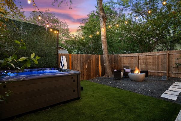 Backyard, Exterior, Hot Tub