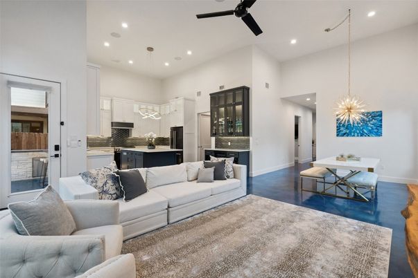 Dining room, Interior, Kitchen, Living room, Pendant Lights, Recessed Lighting, Stainless Steel Appliances, Wood Texture Flooring