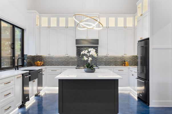 Interior, Kitchen, Pendant Lights, Stainless Steel Appliances