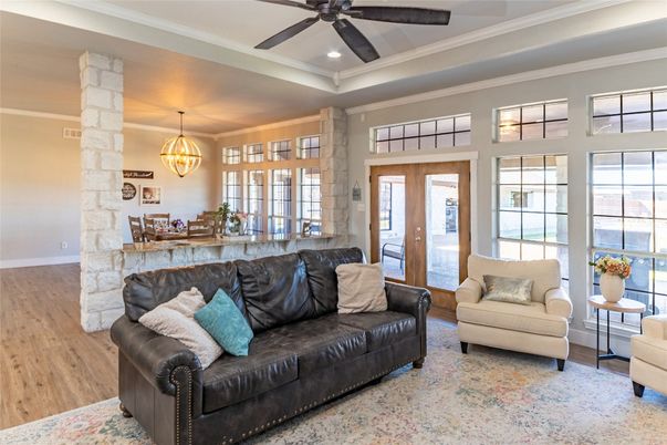 Chandelier, Dining room, Interior, Living room, Pendant Lights, Recessed Lighting, Wood Texture Flooring