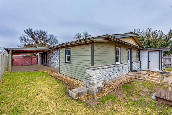 Backyard, Detached Garage, Exterior