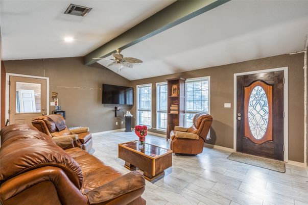 Interior, Living room, Recessed Lighting, Wood Texture Flooring