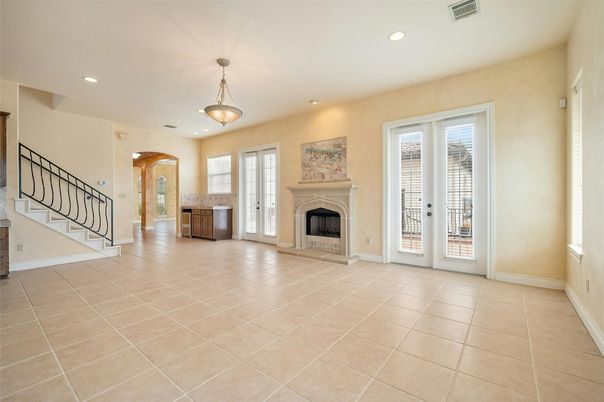 Empty room, Fireplace, Interior, Pendant Lights, Recessed Lighting