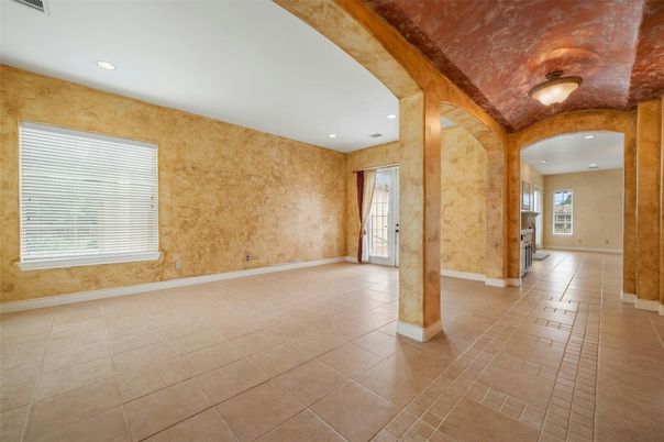 Empty room, Interior, Recessed Lighting
