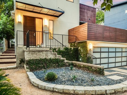 Attached, Exterior, Facade, Modern