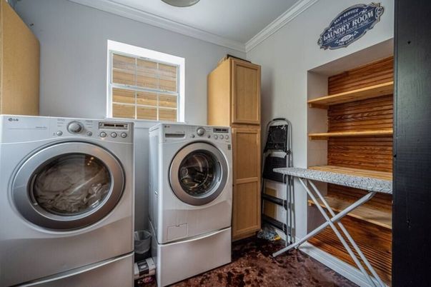 Interior, Washer