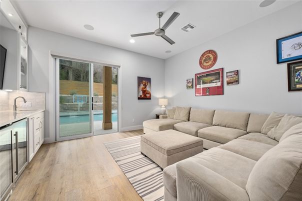 Interior, Living room, Recessed Lighting, Wood Texture Flooring