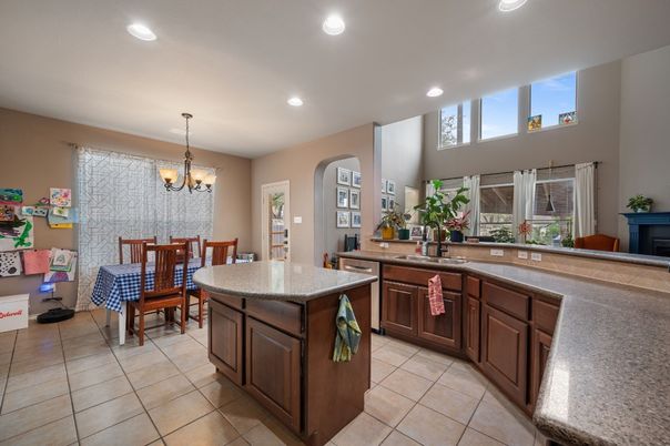 Chandelier, Dining room, Interior, Kitchen, Recessed Lighting