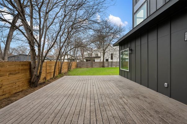 Backyard, Exterior