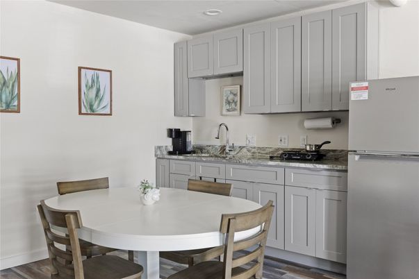 Dining room, Interior, Kitchen, Recessed Lighting, Wood Texture Flooring